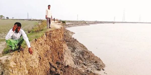 মীরসরাইয়ে ভাঙনে বিলীন হচ্ছে সিডিএসপি বাঁধ, হুমকিতে মৎস্য শিল্প